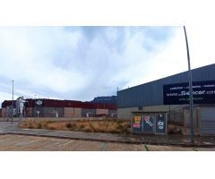 Se vende parcela en el polígono industrial de Corbera