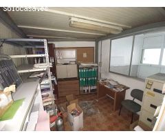 Se vende almacén en el centro de Corbera