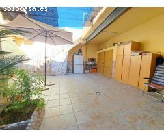 Espectacular casa con patio en Rafelguaraf