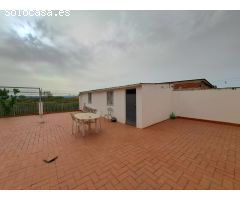 Gran casa en Carcaixent, con terraza, jardín y garaje para 10 coches!