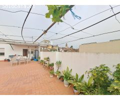 Gran casa en Carcaixent, con terraza, jardín y garaje para 10 coches!