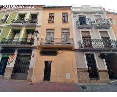 SOLAR PARA EDIFICAR TU CASA EN PLENO CENTRO DE LA CIUDAD