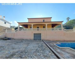 ESPECTACULAR CHALET EN URB. EL RESPIRALL
