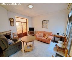 Casa esquinera en venta en La Pobla Llarga. Amplia, funcional  y bien conservada!!