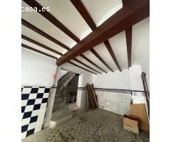 SE VENDE CASA PARA REFORMAR