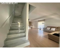 Se vende espectacular adosado en la urbanización el Raco
