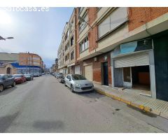 LOCAL COMERCIAL SITUADO EN LA ZONA DEL CAMPO DE FUTBOL