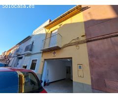 Garaje con altillo zona muntanyeta (Carcaixent)
