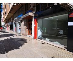 LOCAL COMERCIAL EN AVENIDA