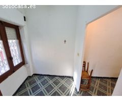 CASA EN VENTA MUY CÉNTRICA