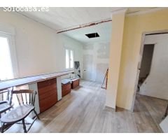 ¡Oportunidad única en Carcaixent, casa en venta zona Quatre Camins!