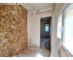 ¡Oportunidad única en Carcaixent, casa en venta zona Quatre Camins!