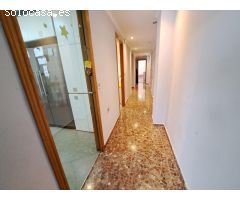 Se vende piso cerca de la plaza Cartonajes en Alzira, incluye plaza de parking y 2 trasteros