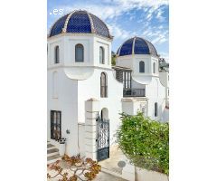 Casa solariega, símbolo mediterráneo