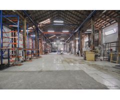 NAVE INDUSTRIAL EN PUENTE DE LOS VADOS CON CASA INDEPENDIENTE