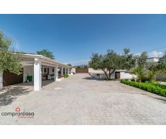 Vivienda Autosuficiente: Finca con Placas Solares, Agua de Pozo y Piscina