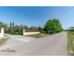 Vivienda Autosuficiente: Finca con Placas Solares, Agua de Pozo y Piscina