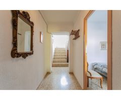 “Tu nuevo hogar con alma: 6 habitaciones, patio y estilo rústico