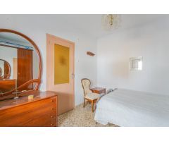 “Tu nuevo hogar con alma: 6 habitaciones, patio y estilo rústico