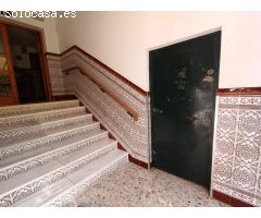 PISO EN PRIMERA PLANTA EN JULIÁN BESTEIRO.