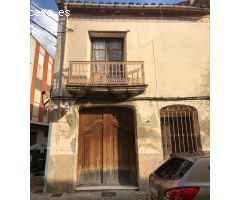 CASA EN NULES