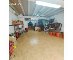 VIVENDA/ALMACÉN CON MUCHAS POSIBILIDADES