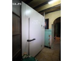 CASA CÉNTRICA CON MUCHAS POSIBILIDADES