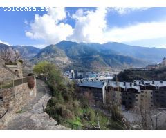 *Espléndido Ático de 170m2 + 1 altillo polivalente 45m2 aprox, 3hab, 3 baños, 3 parkings y 1 traster