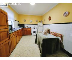 CASA PLANTA BAJA CON GARAJE Y PATIO.  SAN ROQUE (CÁDIZ)