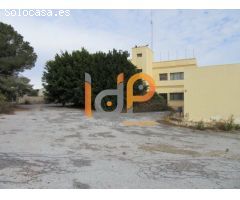 Nave Industrial en Venta en Vera Playa, Almería