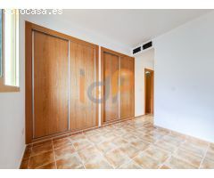 Casa en Venta en Huércal-Overa, Almería