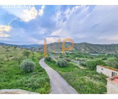 Casa en Venta en Arboleas, Almería