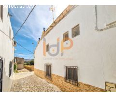 Casa en Venta en Arboleas, Almería