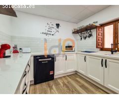 Casa en Venta en Arboleas, Almería