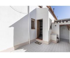 Casa pareada en Maracena.