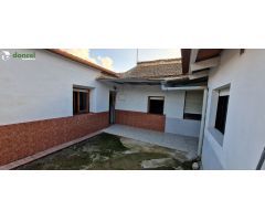 Casa de Pueblo en Venta en Carrión de Calatrava, Ciudad Real