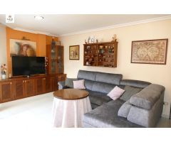 CHALET ADOSADO CON TERRAZA EN SON FERRIOL
