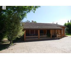 FINCA RÚSTICA CON CHALET DE 216 M2 Y PISCINA EN BINISSALEM
