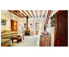 CASA DE PUEBLO DE 202 M2 CON PATIO DE 60 M2 EN VENTA EN BINISSALEM
