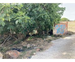 Finca rústica con suministros en Pineda de Mar