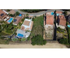 Parcela para construïr una casa de 680m2 con vistas al mar