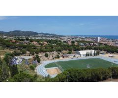 Parcela para construïr una casa de 680m2 con vistas al mar