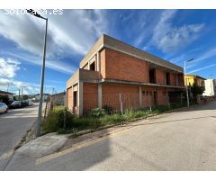 PARCELA CON ESTRUCTURA + PROYECTO BASICO y VISADO de OBRA