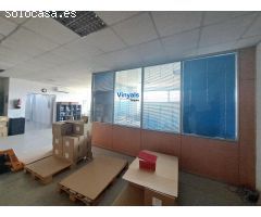 Planta baja con acceso para trailers!