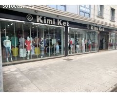 Gran local comercial en la Avenida de Finisterre