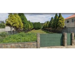 Finca urbana con cierre en Leiloio - Malpica