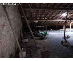 Venta de casa con terreno en Carballo
