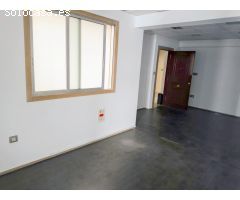 Amplio piso en Desiderio Varela - Carballo