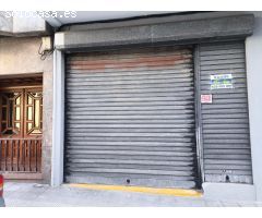 Se vende amplio Bajo de 144 metros en c/Compostela de Carballo