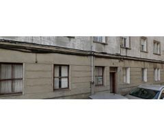 Se vende lote de 3 pisos en c/Gran Vía, Carballo
